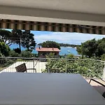 Geraeumige Wohnung Lory Mit Meerblick In Strandnaehe